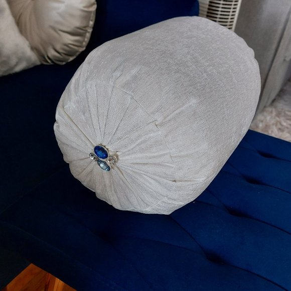 DIY White Fabric Royal Blue Beads Tufted Bling Bling Buttons Round Pillow Decor - Picture 1 of 7